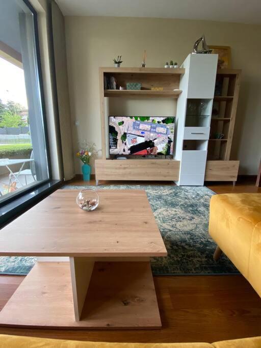 Lovely And Quiet Flat Wmn15 With Terrace/Pool Varna Exterior photo